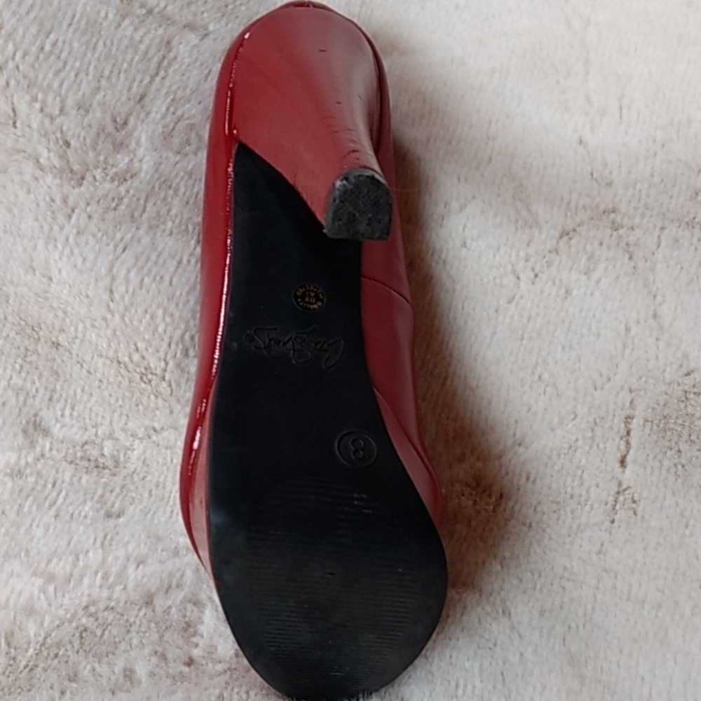 Pumps - Picture 3 of 3